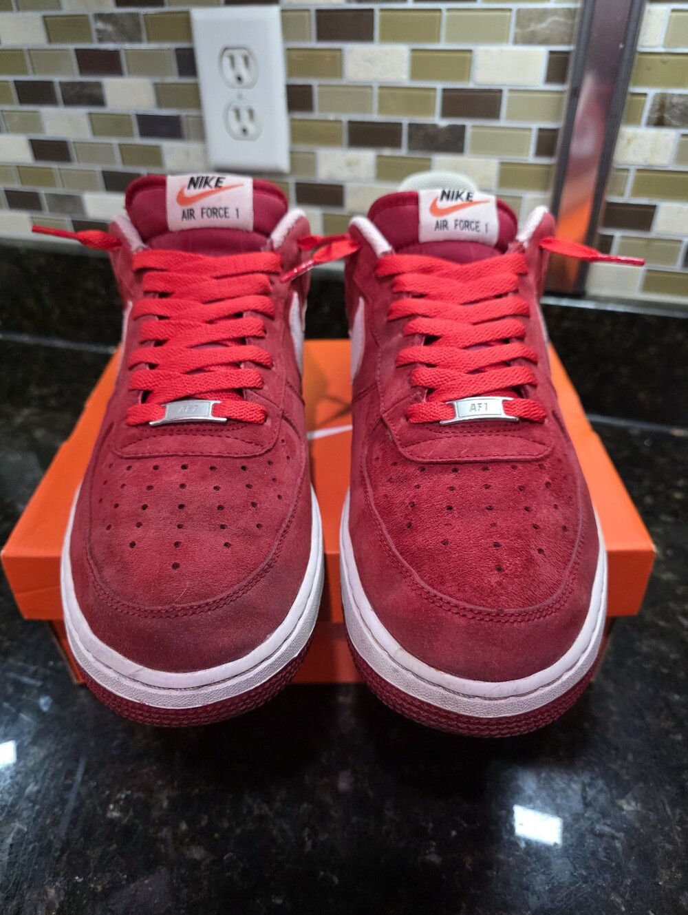 Nike Air Force 1 ♤ Gym Red / White ♤ SKU 488298-620 ♤ Mens 11 ♤ BEAUTIFUL - Picture 4 of 7